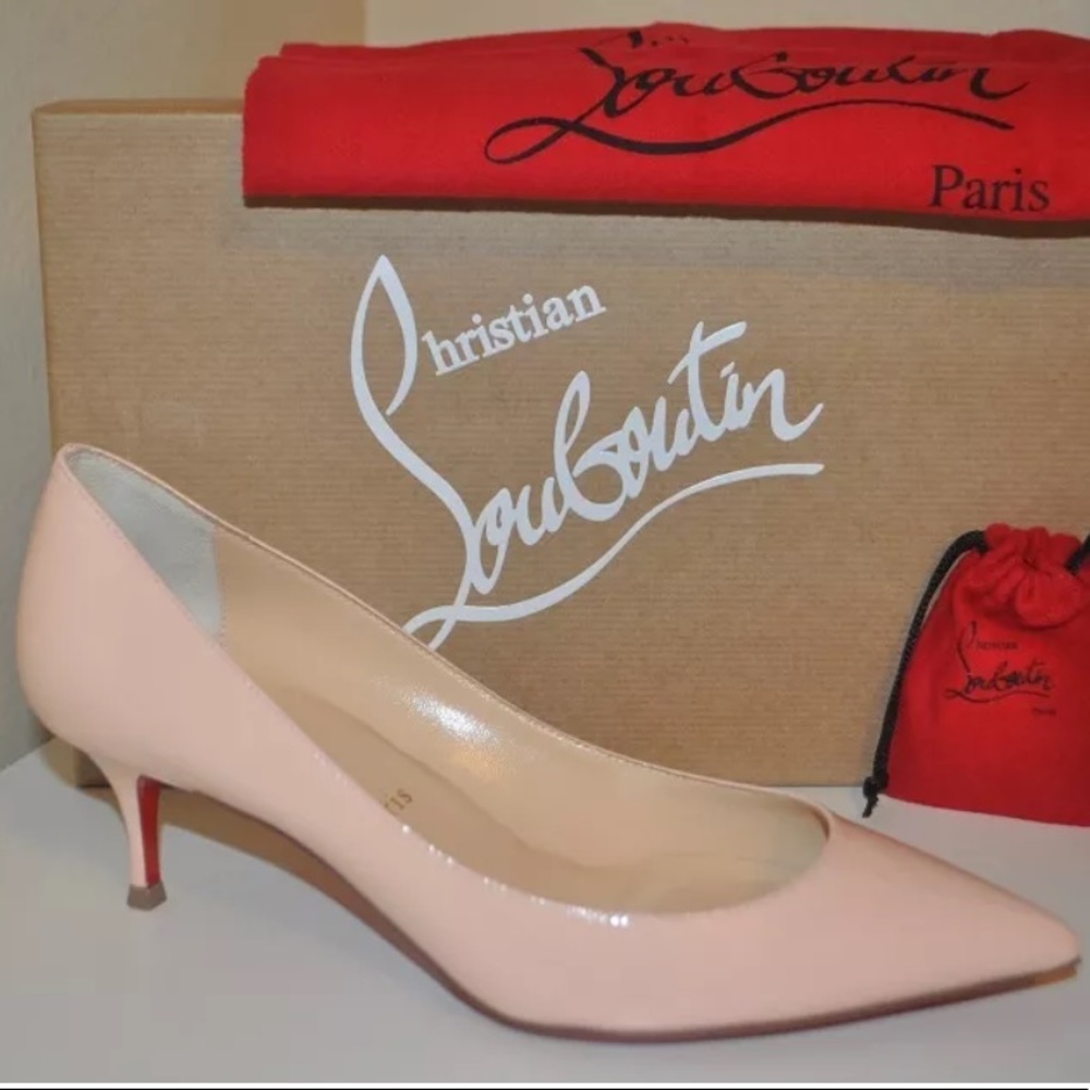 NEVER WORN Christian Louboutin Pigalle Follies in Poudre